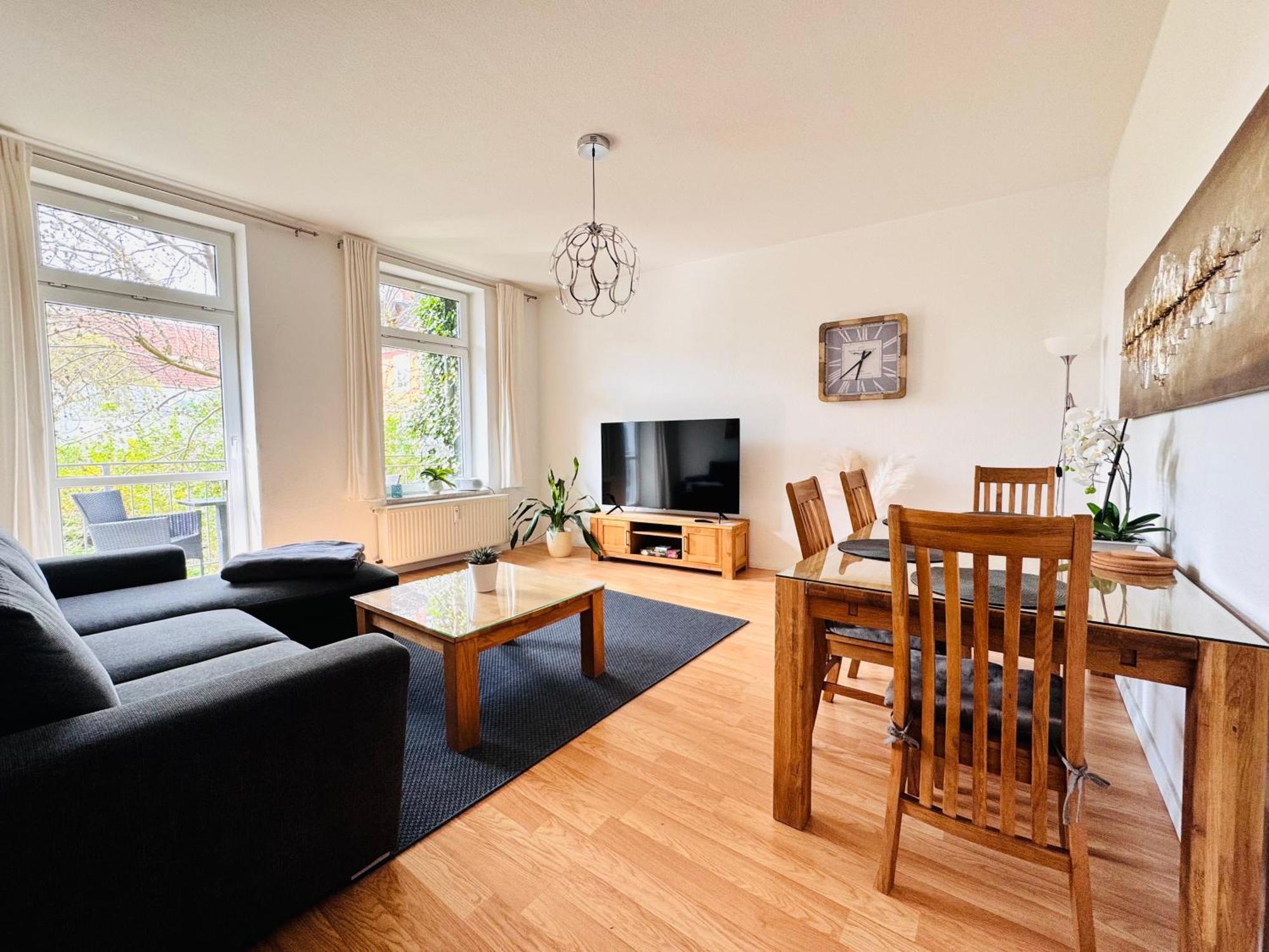 Attraktive Wohnung Im Schoenen Hinterhof Schwerin  Exteriör bild