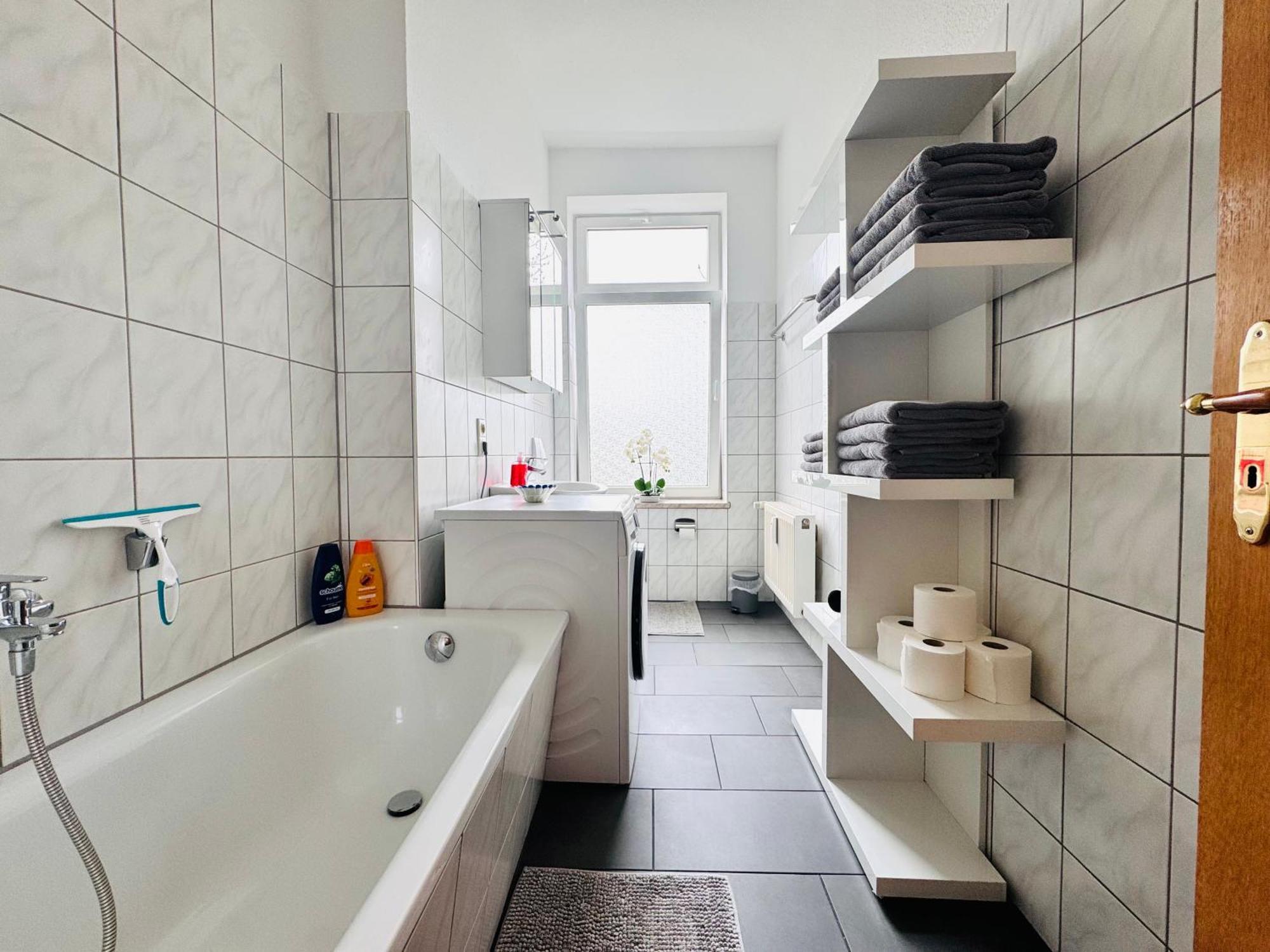 Attraktive Wohnung Im Schoenen Hinterhof Schwerin  Exteriör bild