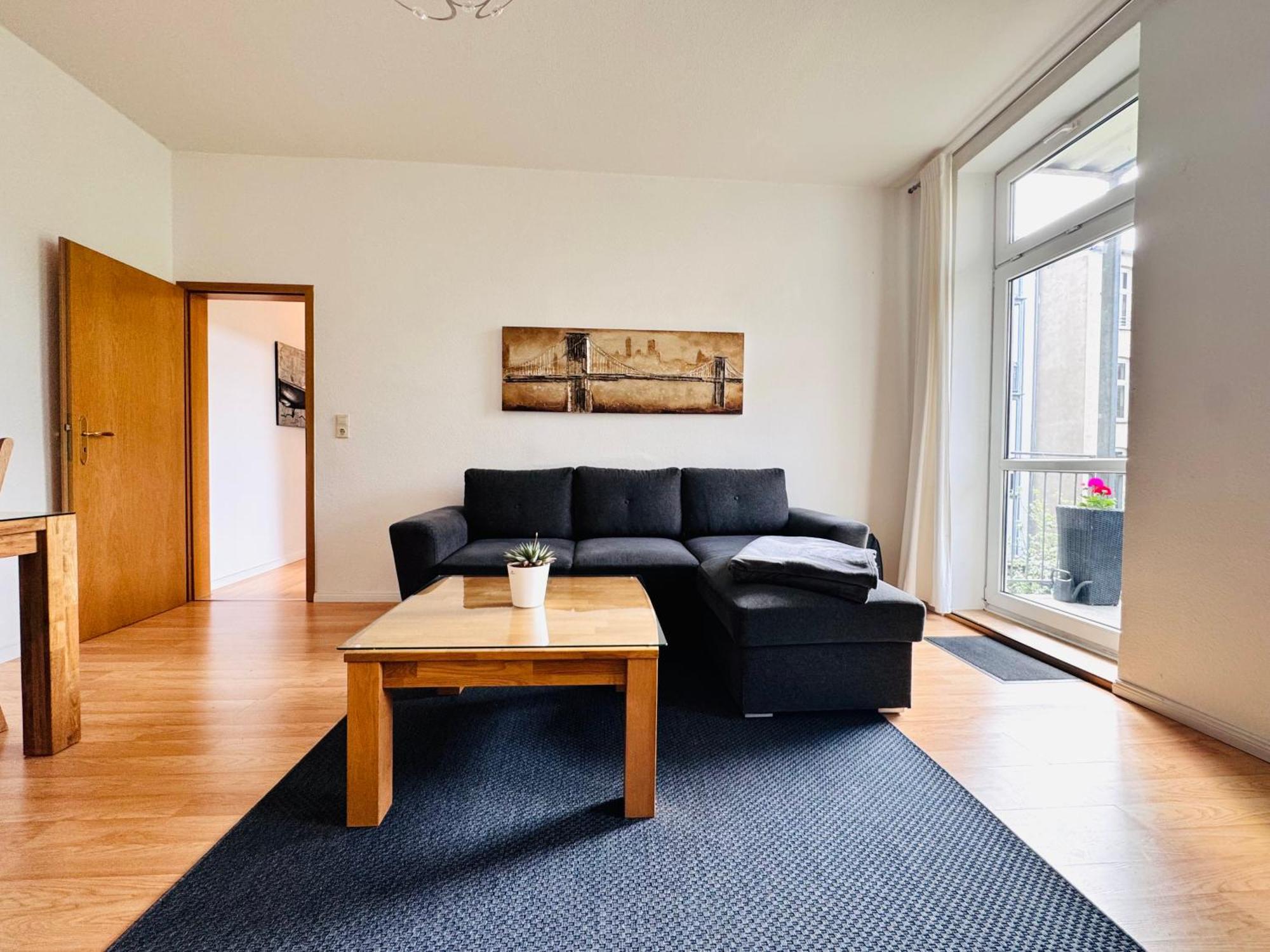 Attraktive Wohnung Im Schoenen Hinterhof Schwerin  Exteriör bild